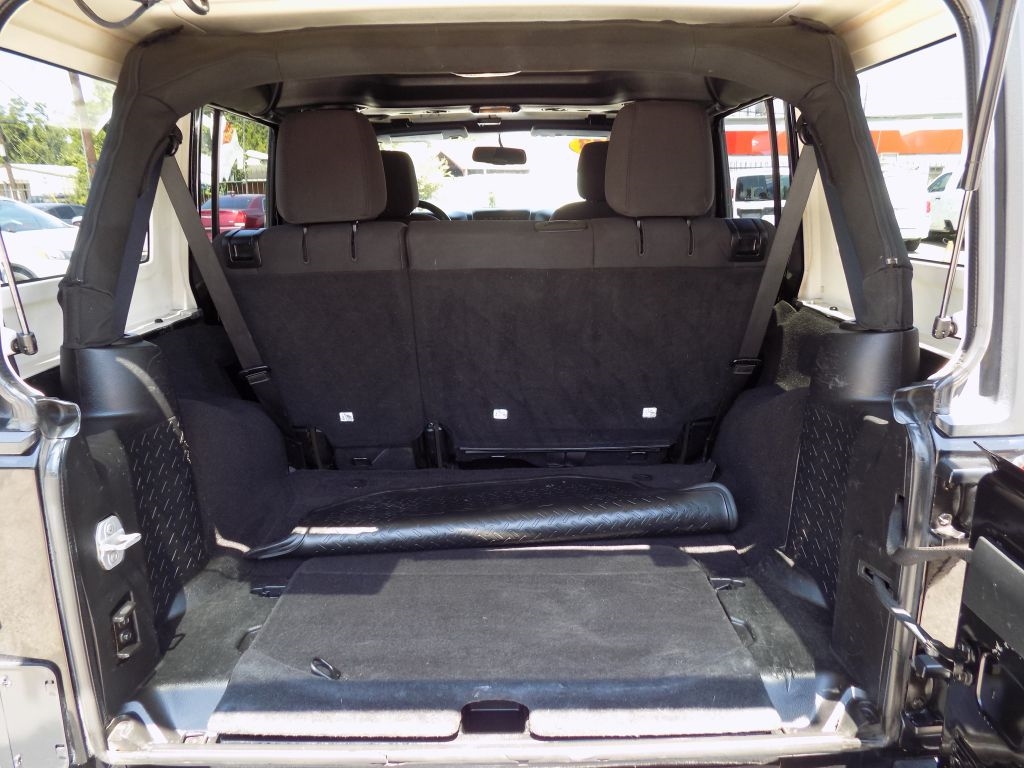 Jeep Wrangler Unlimited Sport 4WD 2013