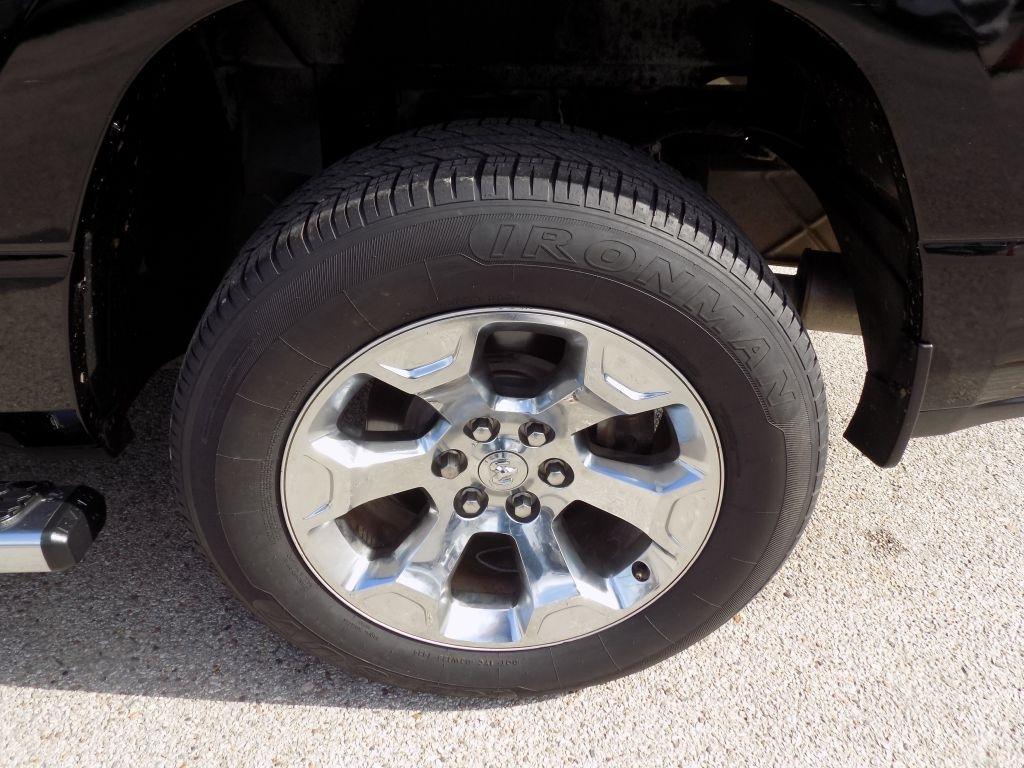 RAM 1500 Big Horn Crew Cab SWB 2WD 2021