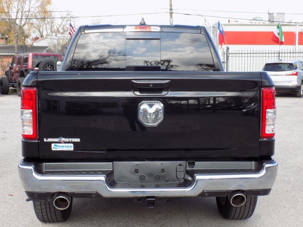 RAM 1500 Big Horn Crew Cab SWB 2WD 2021