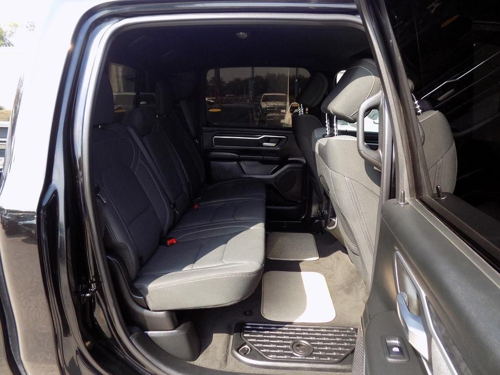 RAM 1500 Big Horn Crew Cab SWB 2WD 2021