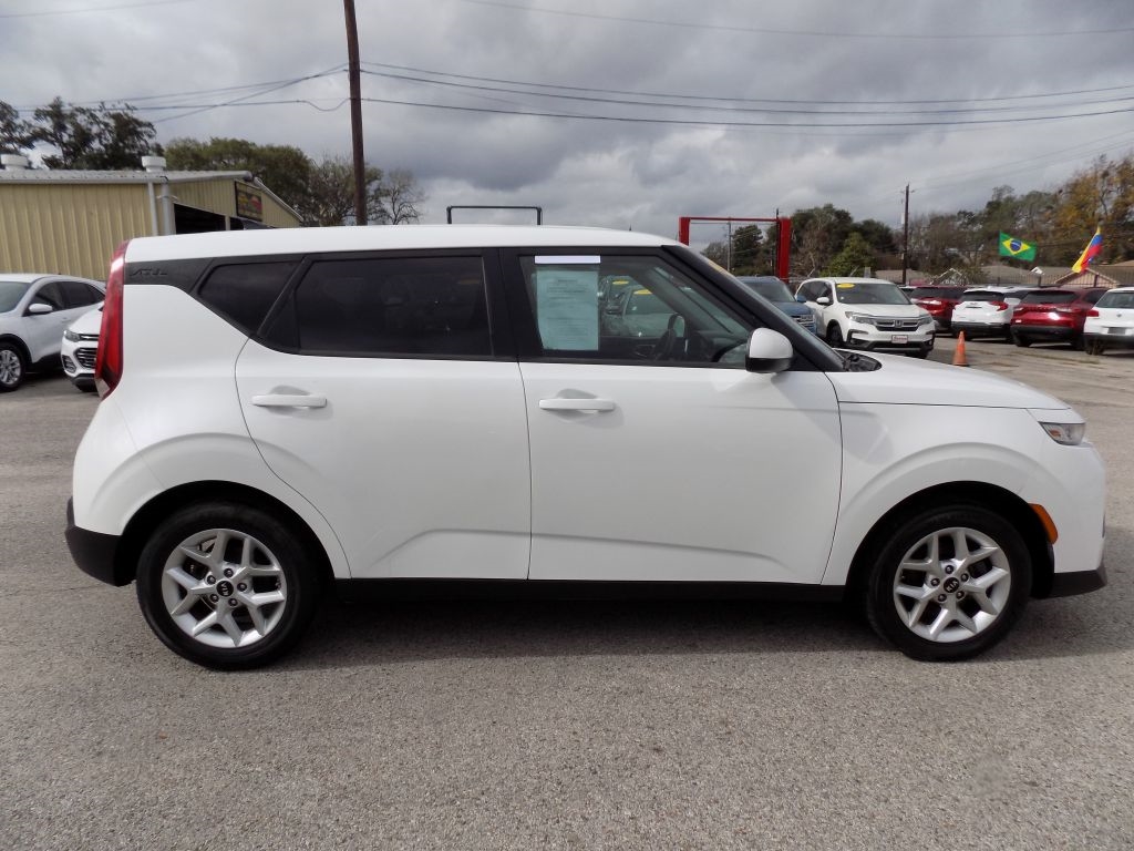 Kia Soul LX CVT 2020