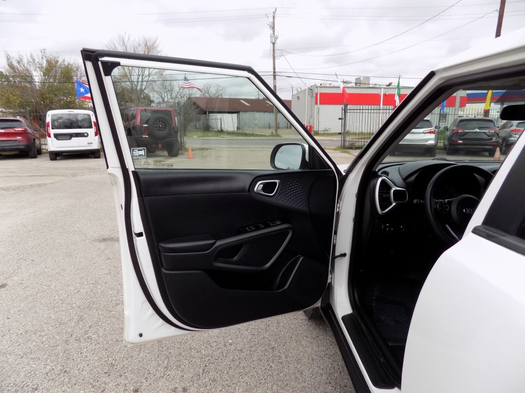 Kia Soul LX CVT 2020