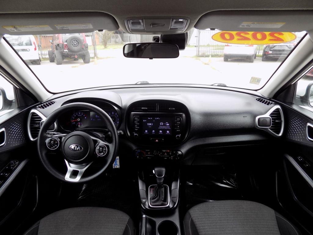Kia Soul LX CVT 2020
