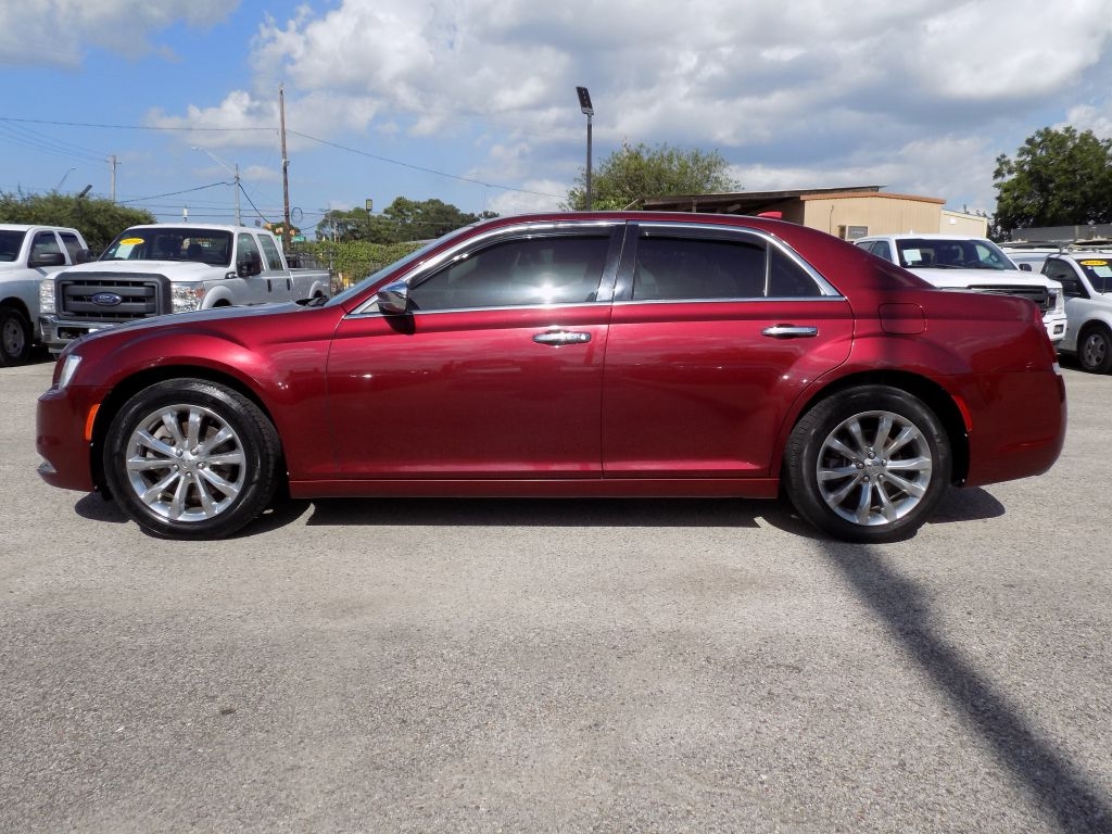 Chrysler 300 Limited AWD 2019
