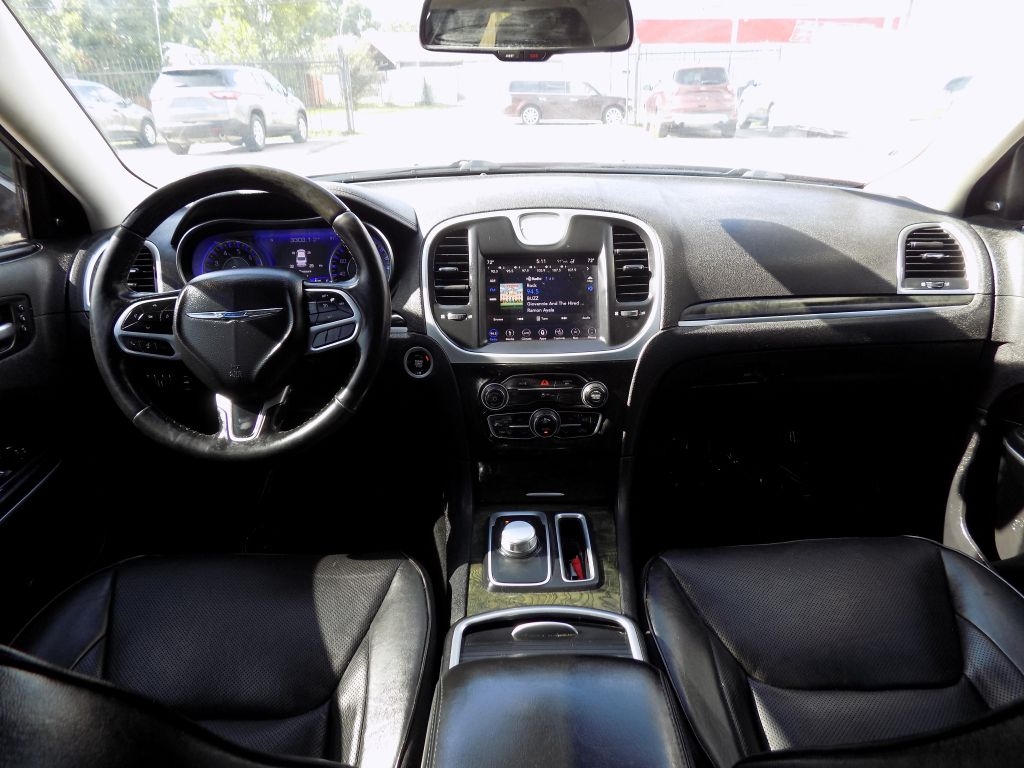 Chrysler 300 Limited AWD 2019