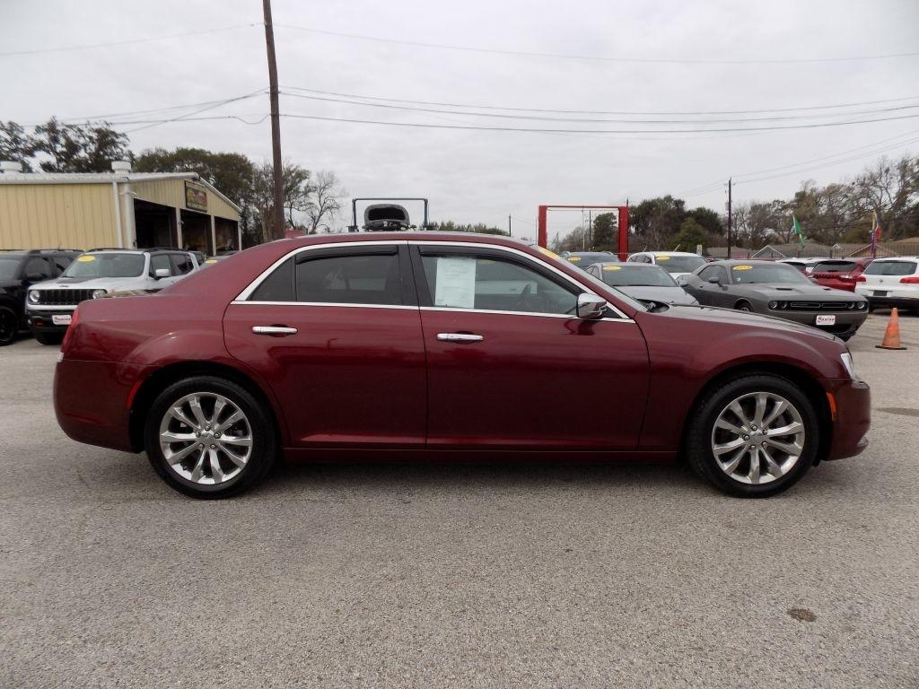 Chrysler 300 Limited AWD 2019