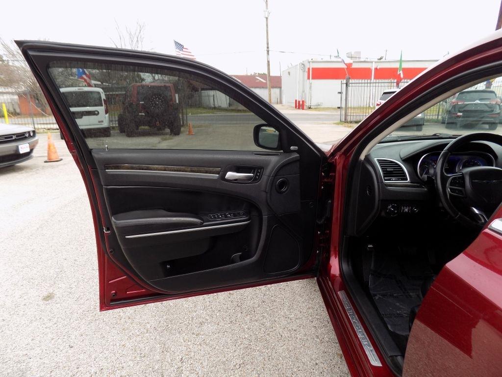 Chrysler 300 Limited AWD 2019