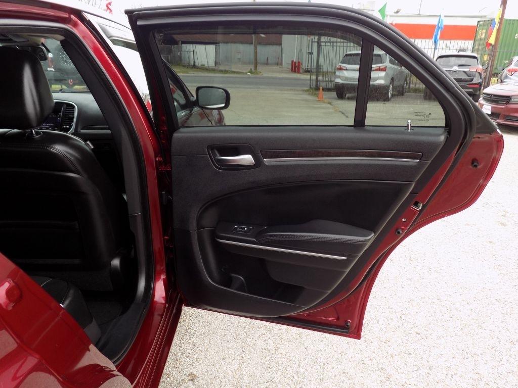 Chrysler 300 Limited AWD 2019