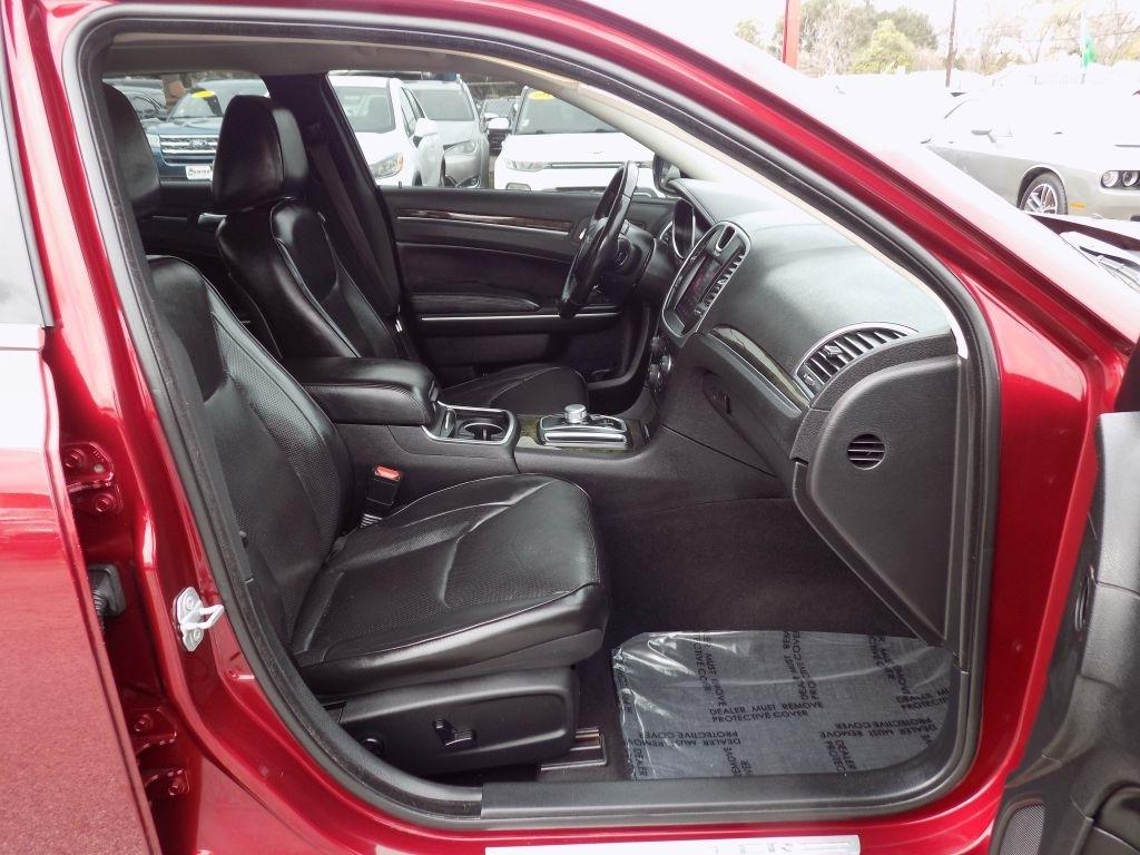 Chrysler 300 Limited AWD 2019