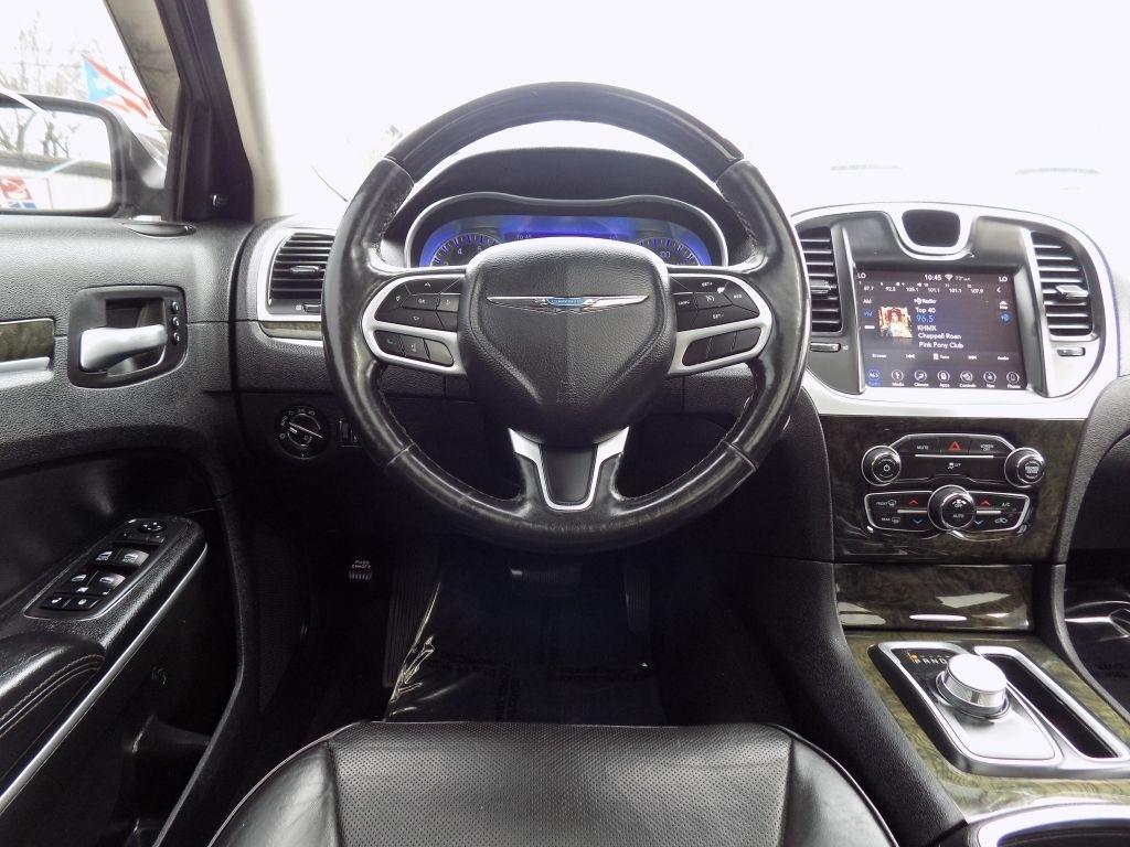 Chrysler 300 Limited AWD 2019