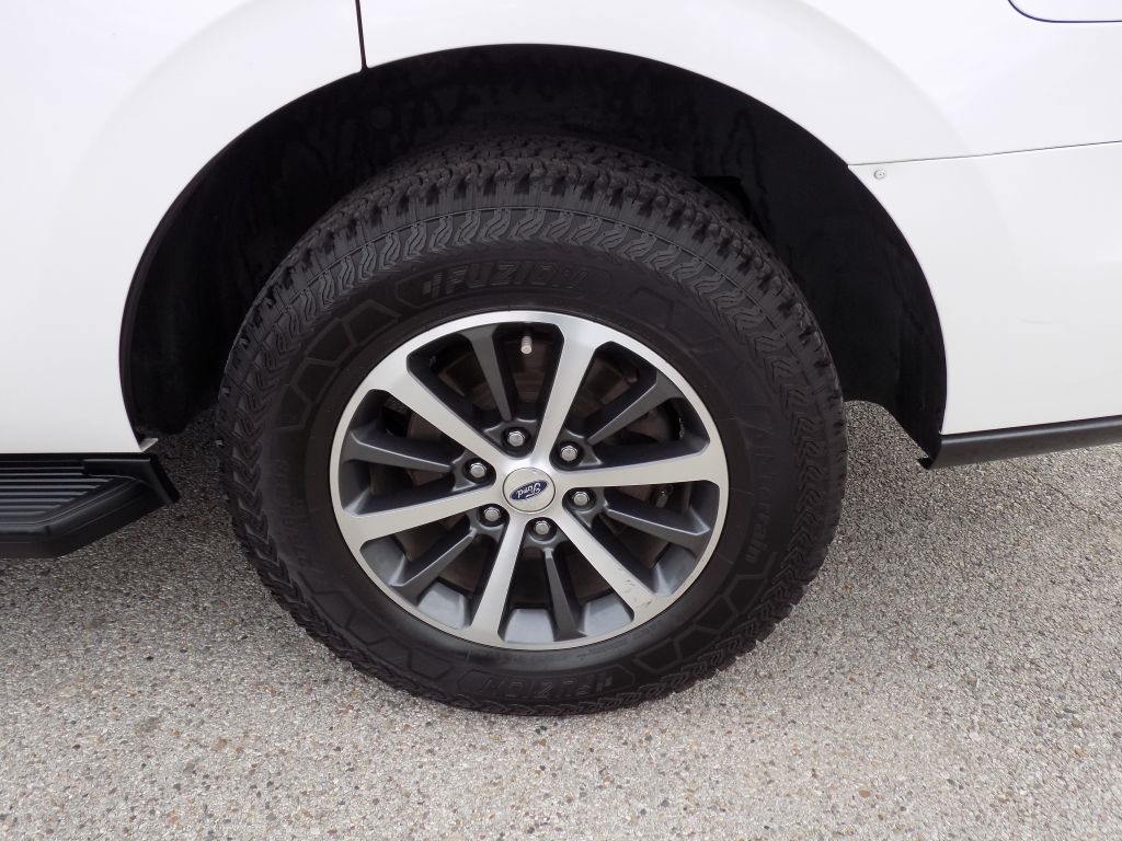 Ford Expedition XLT 2WD 2018