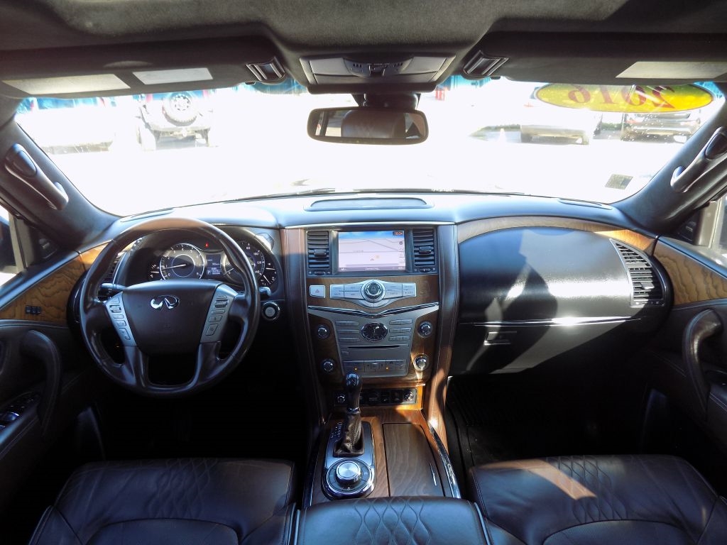 Infiniti QX80  2016
