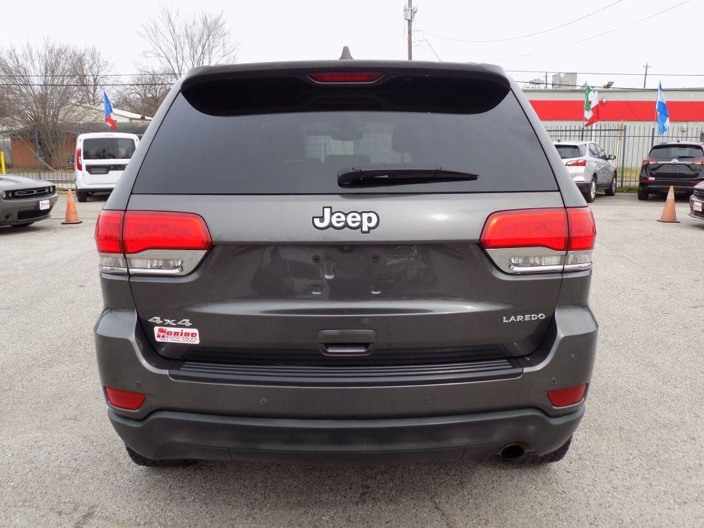 Jeep Grand Cherokee Laredo 4WD 2017