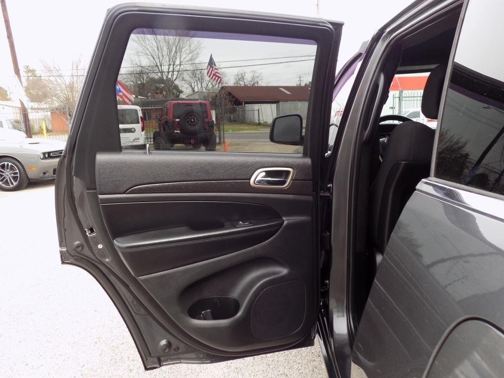 Jeep Grand Cherokee Laredo 4WD 2017