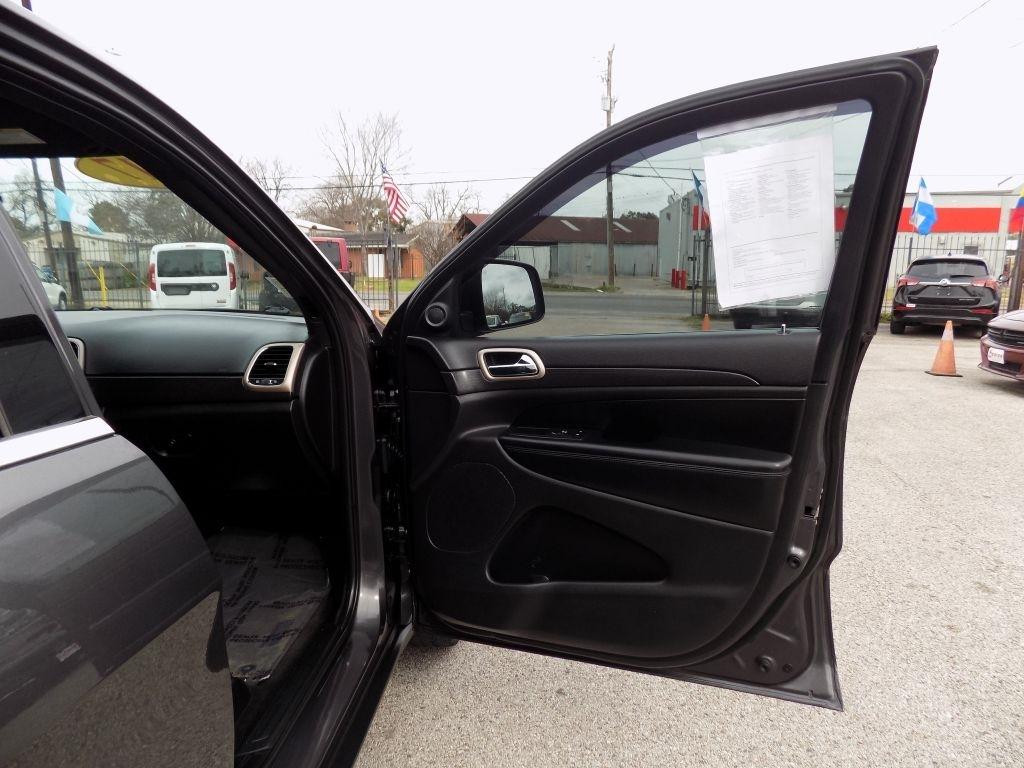 Jeep Grand Cherokee Laredo 4WD 2017