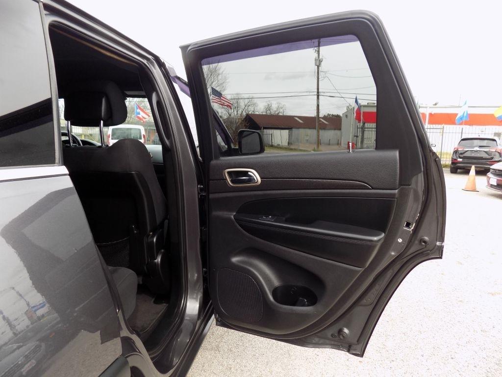 Jeep Grand Cherokee Laredo 4WD 2017