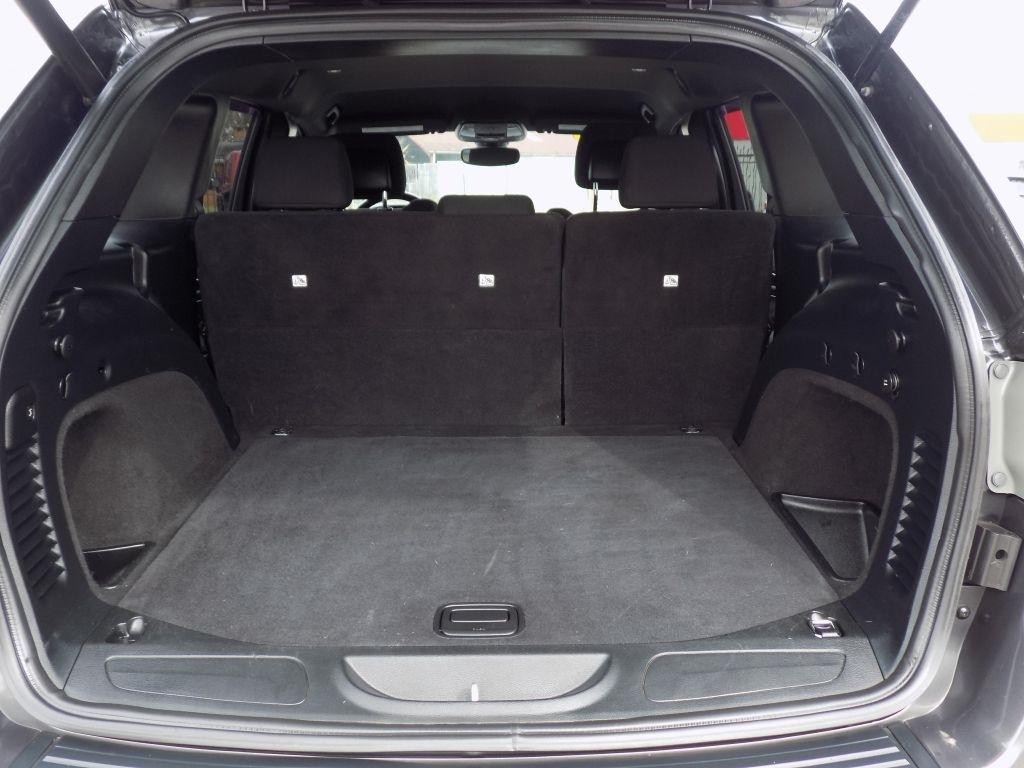 Jeep Grand Cherokee Laredo 4WD 2017