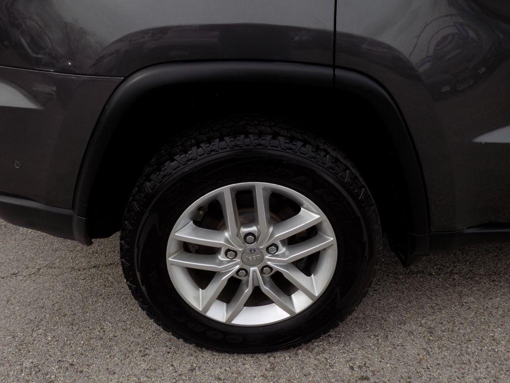 Jeep Grand Cherokee Laredo 4WD 2017