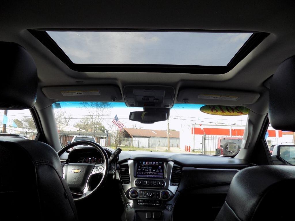 Chevrolet Suburban LT 4WD 2018