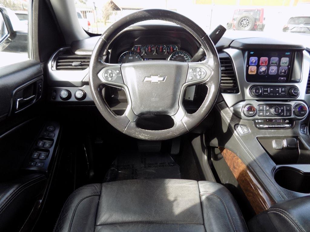 Chevrolet Suburban LT 4WD 2018