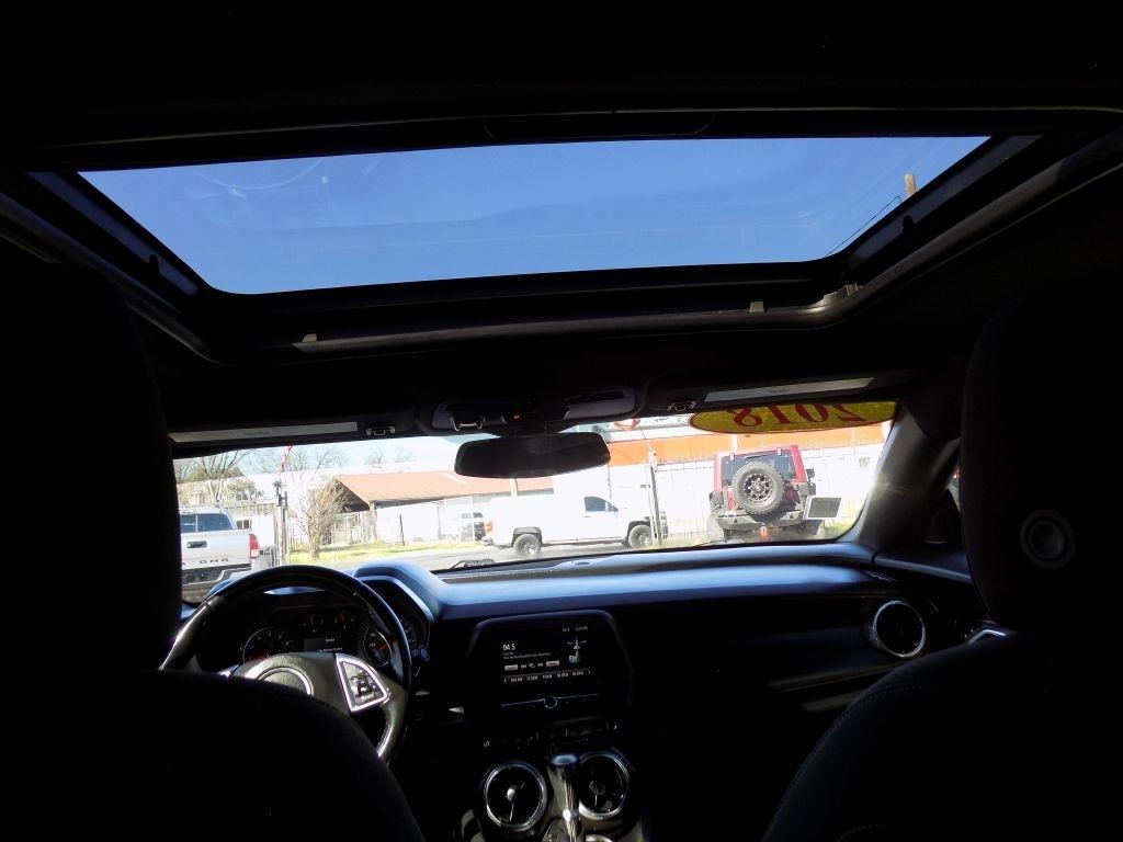 Chevrolet Camaro 1LT Coupe 8A 2018