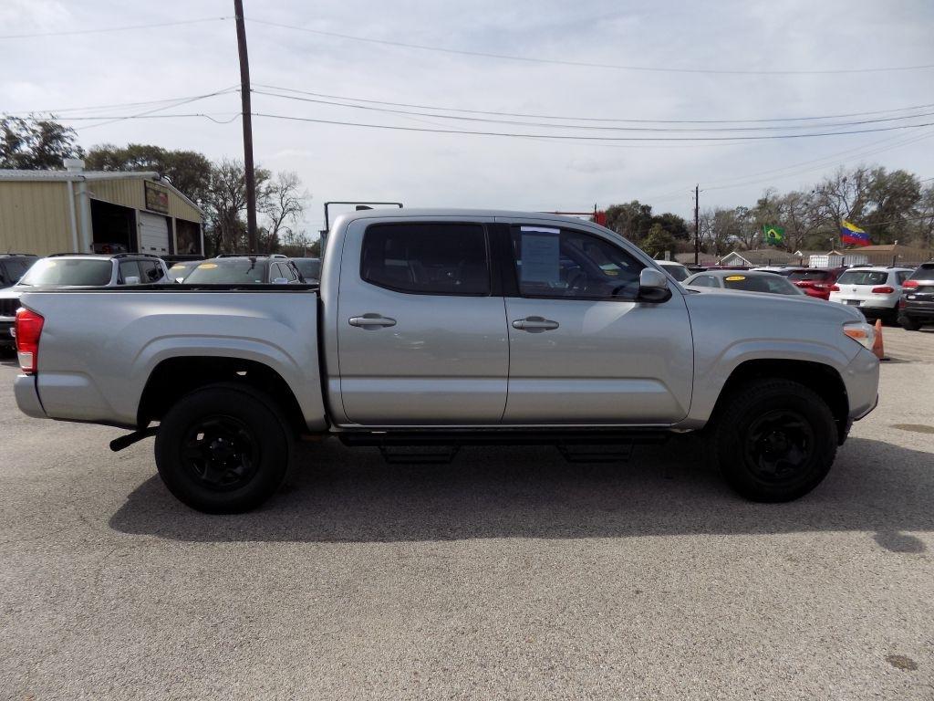 Toyota Tacoma SR5 Double Cab Long Bed I4 6AT 2WD 2017