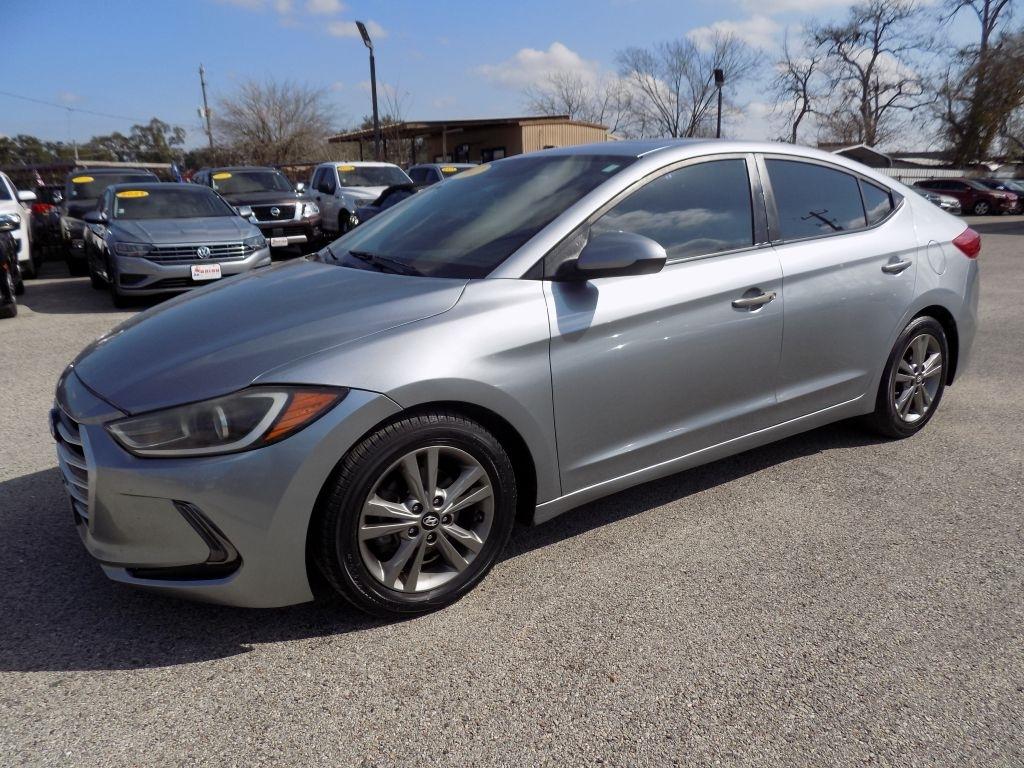 Hyundai Elantra Value Edition 6A 2017