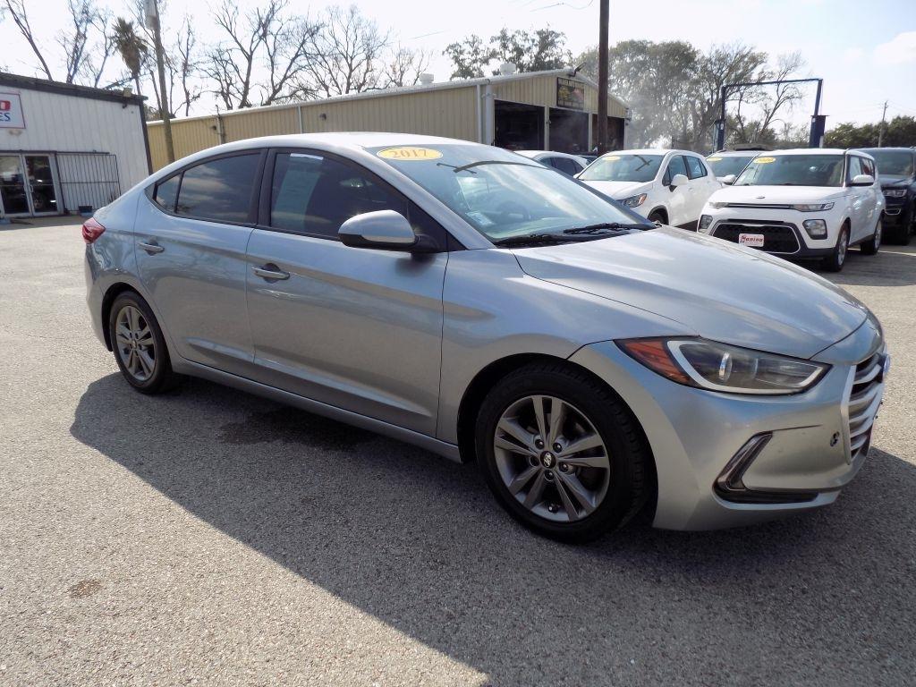 Hyundai Elantra Value Edition 6A 2017