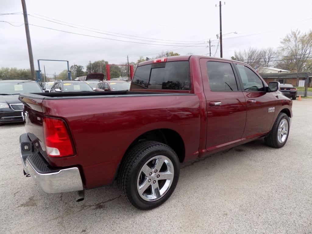 RAM 1500 SLT Crew Cab SWB 2WD 2017