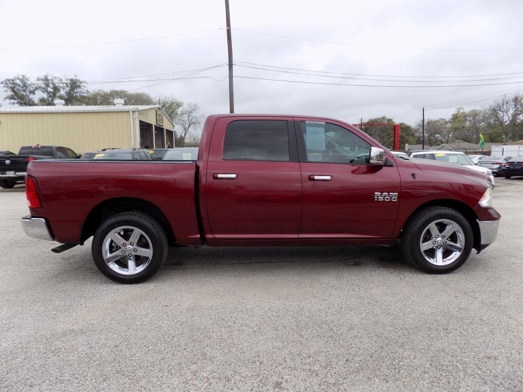 RAM 1500 SLT Crew Cab SWB 2WD 2017
