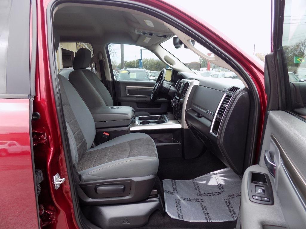 RAM 1500 SLT Crew Cab SWB 2WD 2017