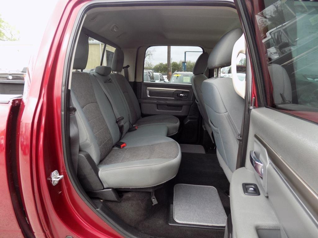 RAM 1500 SLT Crew Cab SWB 2WD 2017