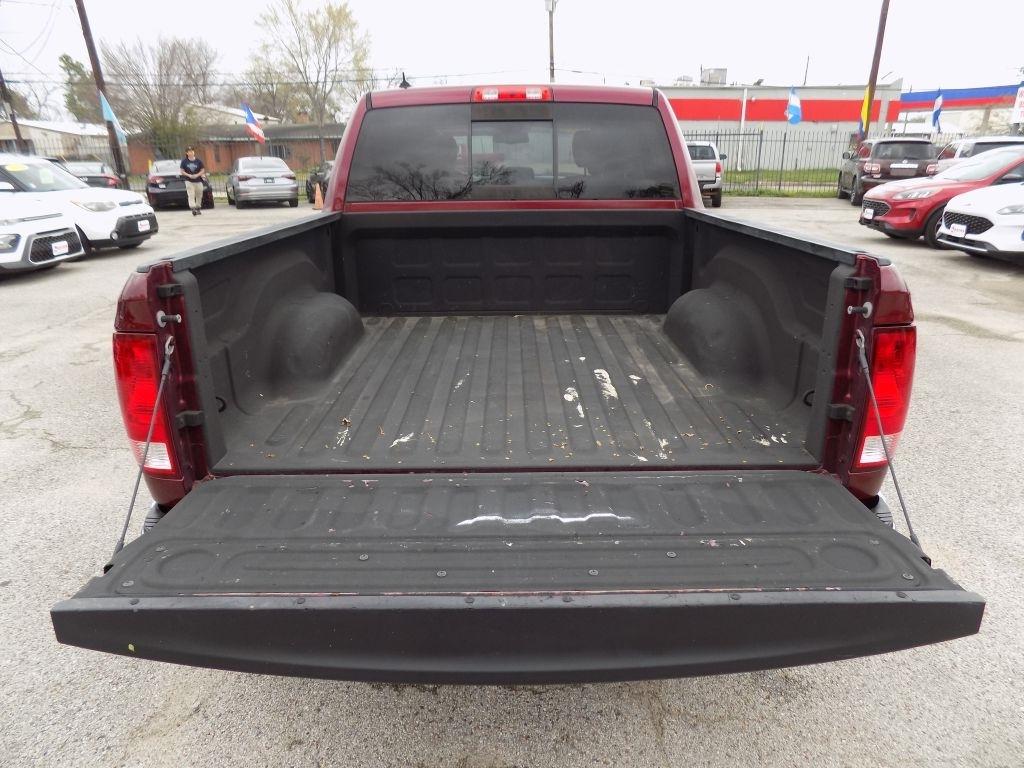 RAM 1500 SLT Crew Cab SWB 2WD 2017