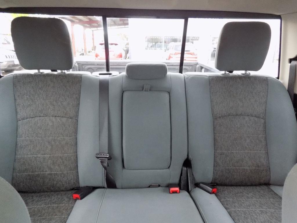 RAM 1500 SLT Crew Cab SWB 2WD 2017