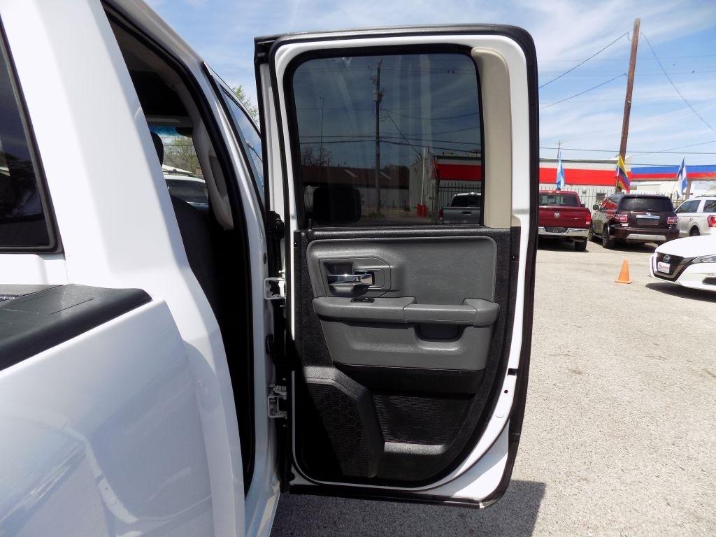 RAM 1500 SLT Quad Cab 2WD 2018