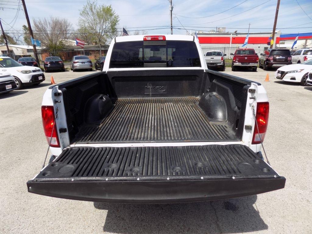 RAM 1500 SLT Quad Cab 2WD 2018