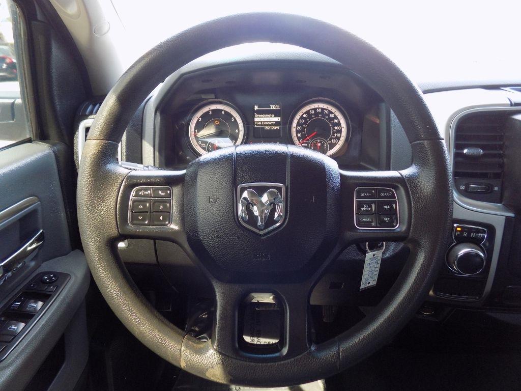 RAM 1500 SLT Quad Cab 2WD 2018