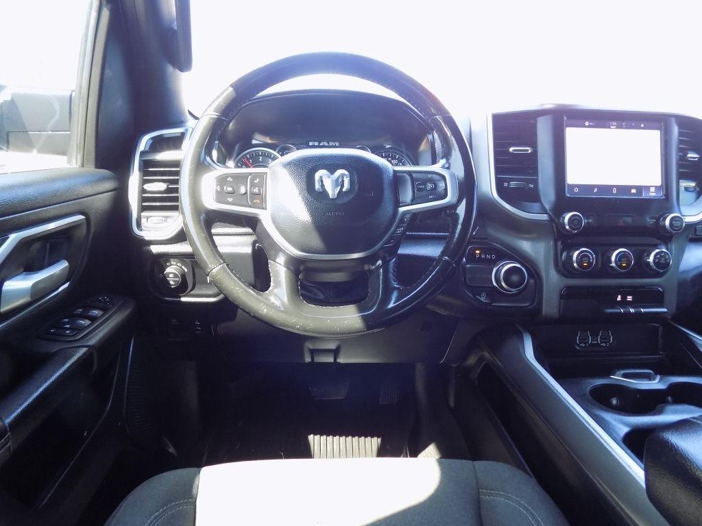 RAM 1500 Big Horn Crew Cab SWB 2WD 2022