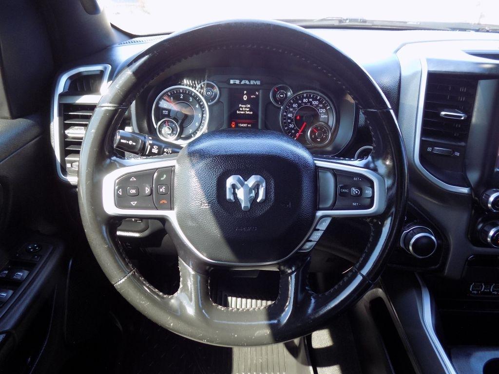 RAM 1500 Big Horn Crew Cab SWB 2WD 2022