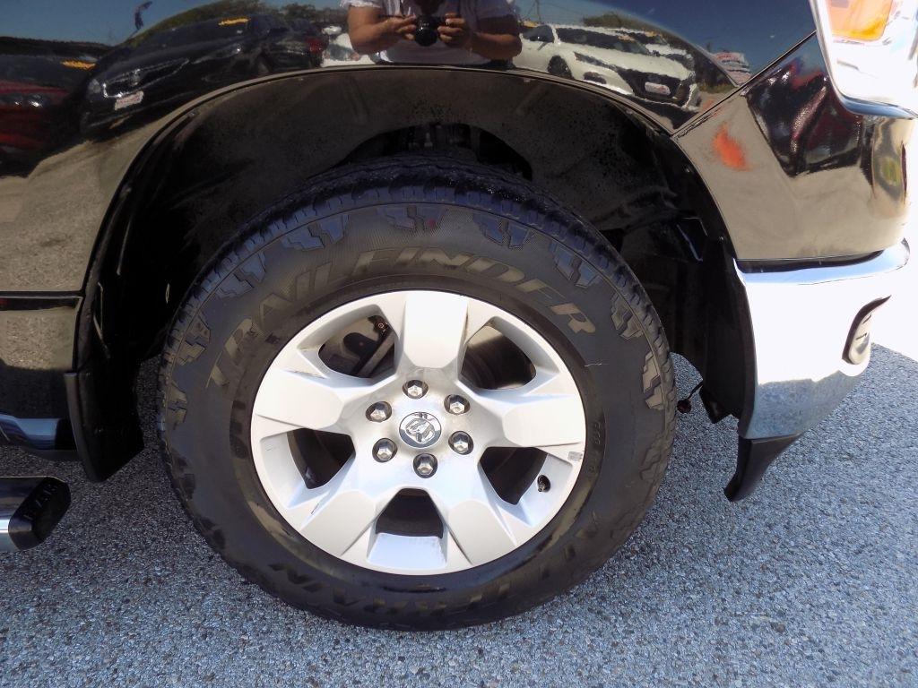 RAM 1500 Big Horn Crew Cab SWB 2WD 2022