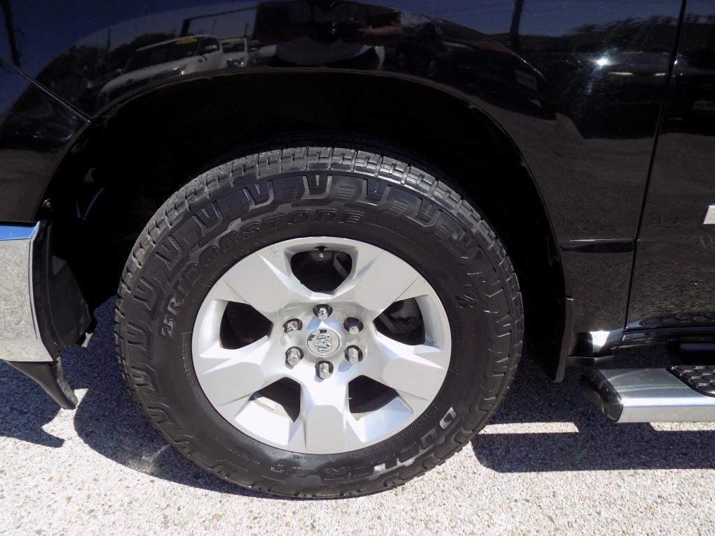 RAM 1500 Big Horn Crew Cab SWB 2WD 2022