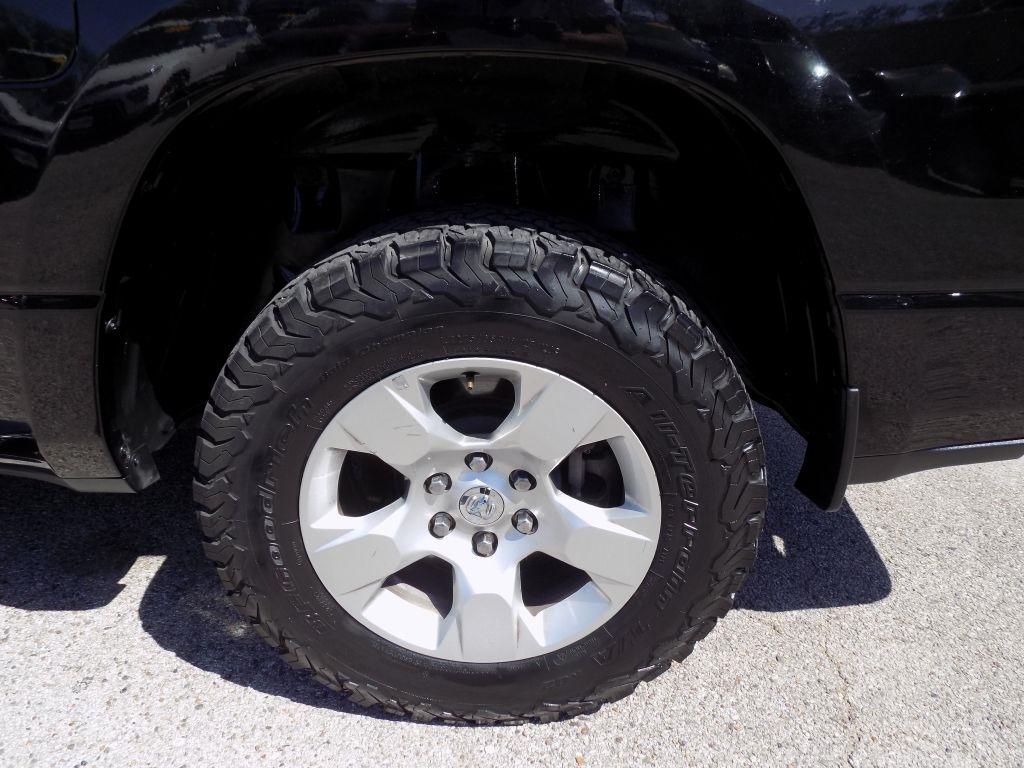 RAM 1500 Big Horn Crew Cab SWB 2WD 2022