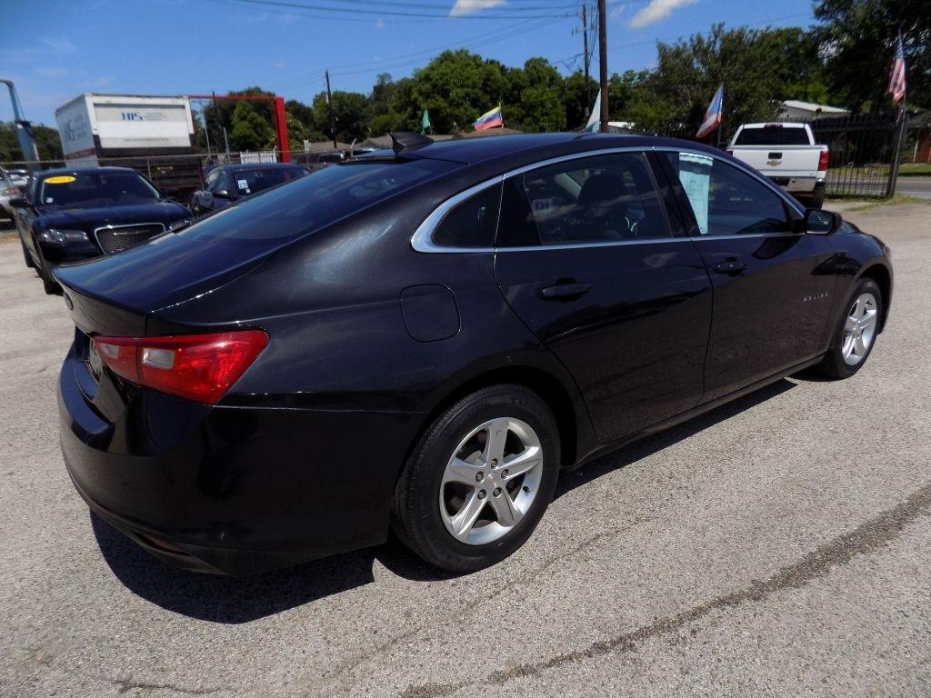 Chevrolet Malibu LS 2022