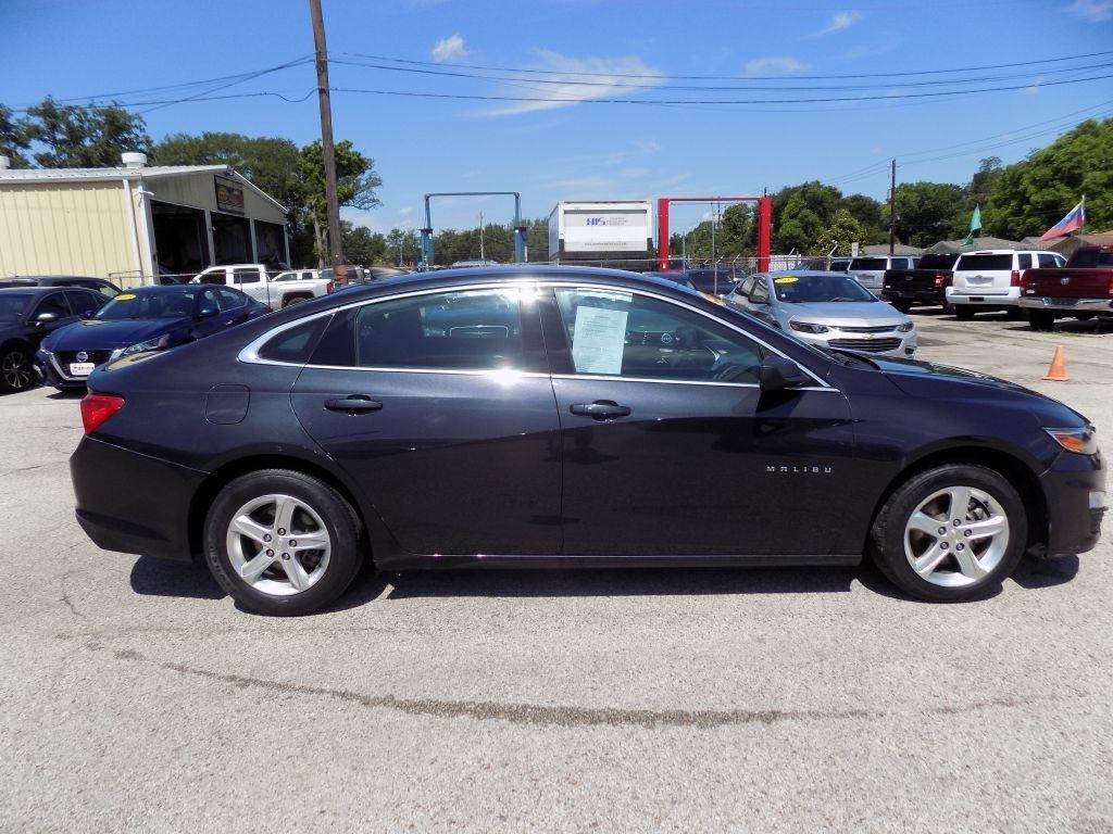 Chevrolet Malibu LS 2022