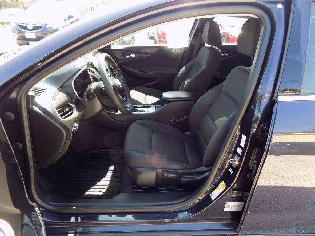 Chevrolet Malibu LS 2022