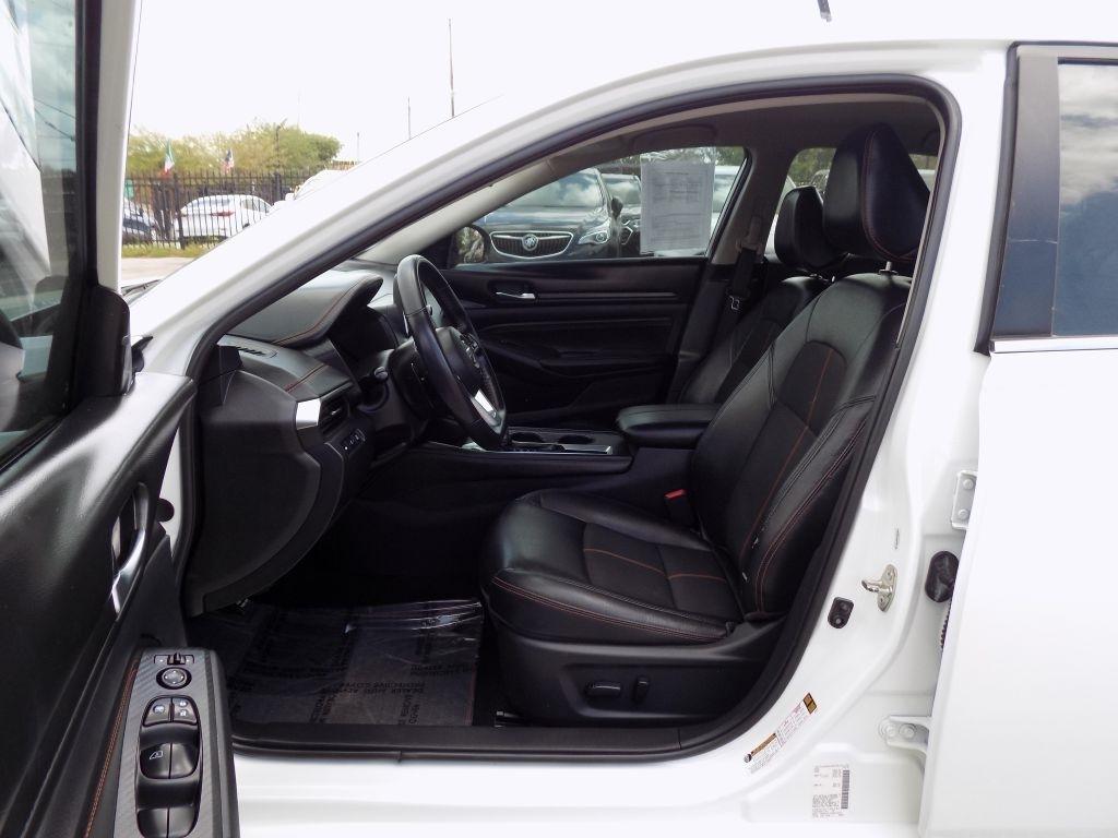 Nissan Altima 2.5 SR 2020