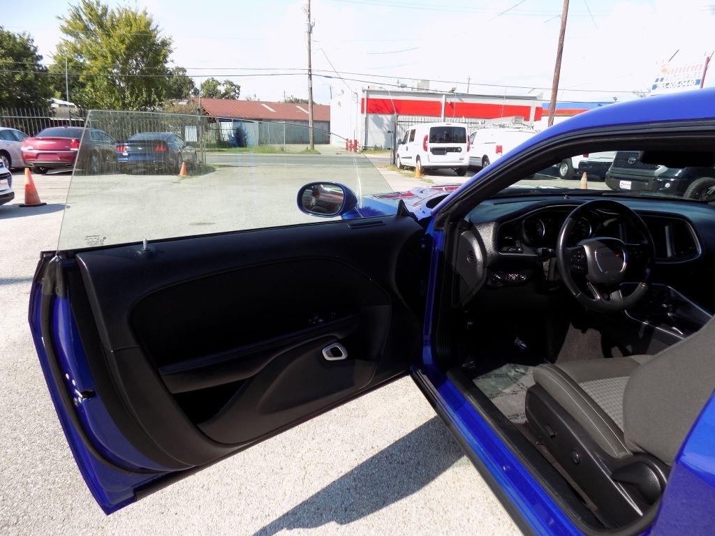 Dodge Challenger SXT AWD 2022