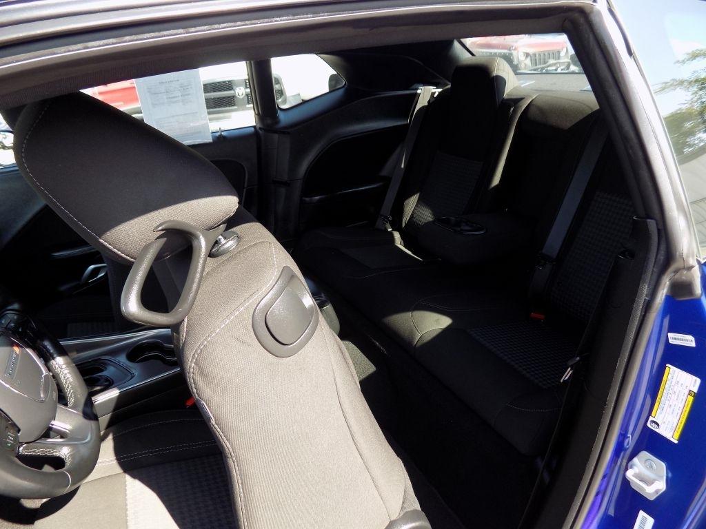 Dodge Challenger SXT AWD 2022