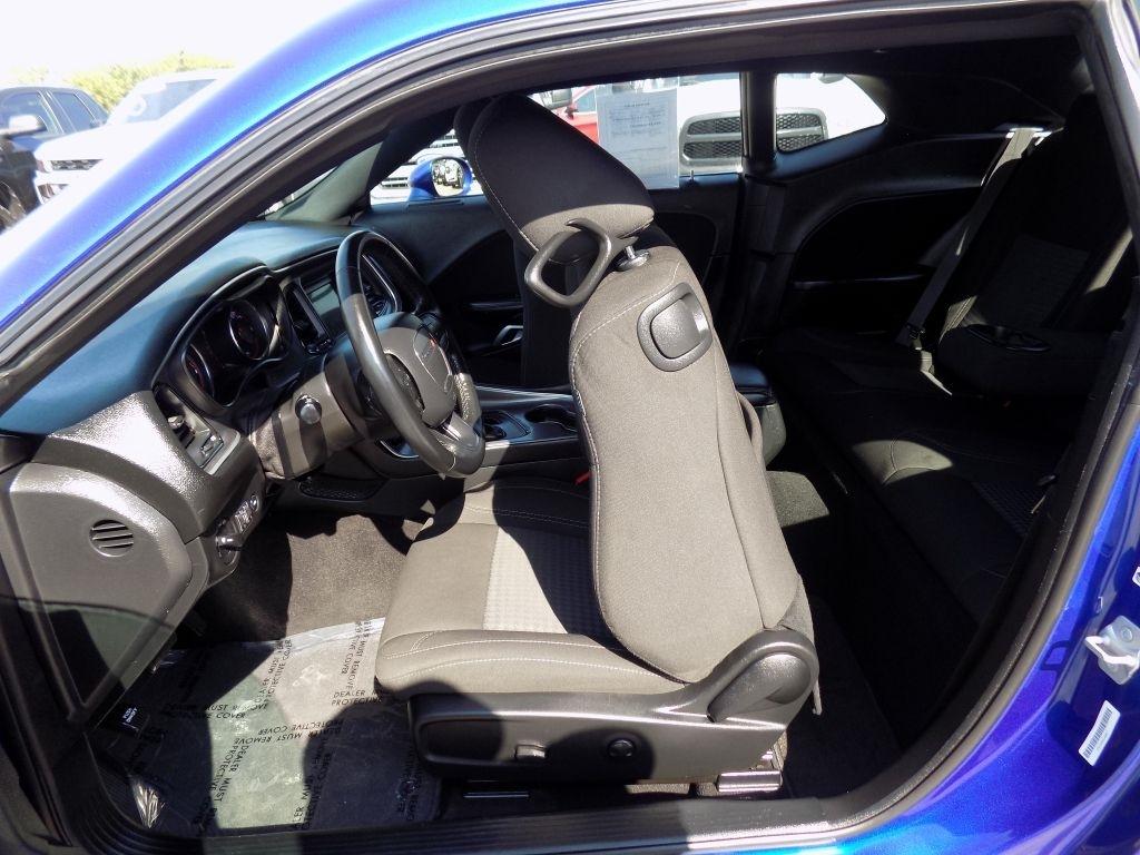 Dodge Challenger SXT AWD 2022