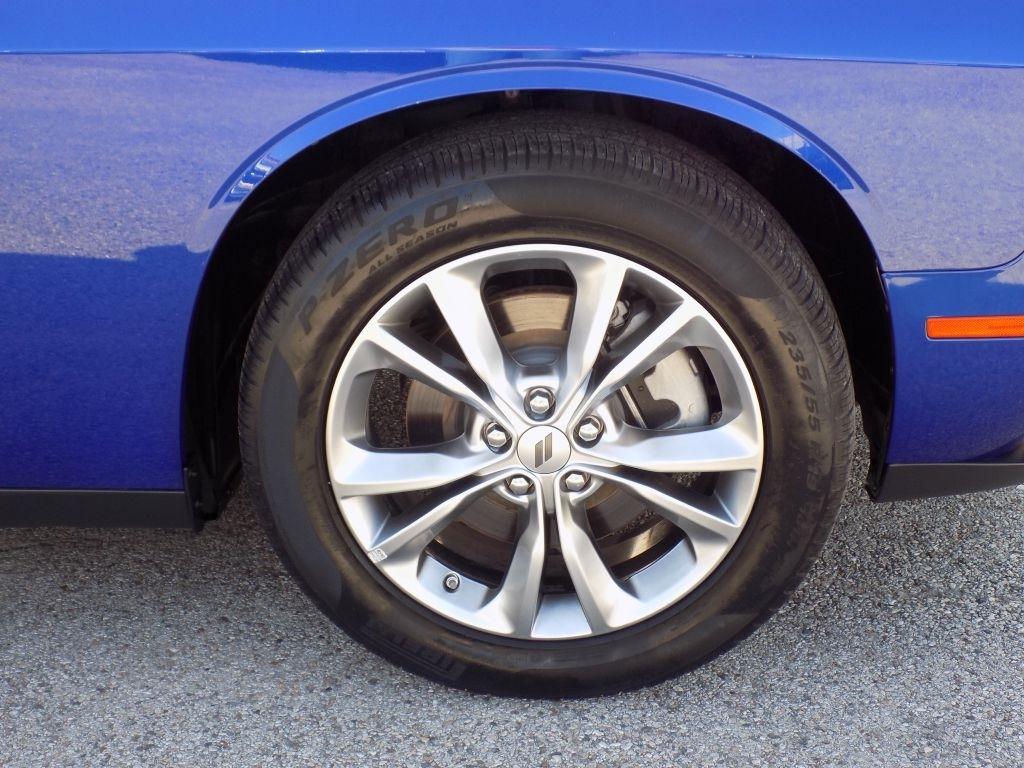 Dodge Challenger SXT AWD 2022